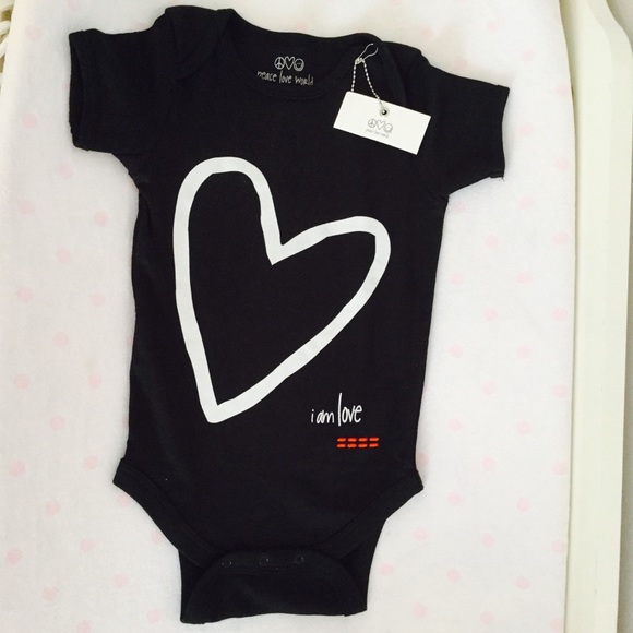 Nwt Black Graphic Heart Onesie Peace Love World Nwt Black Graphic Heart Onesie Peace Love World